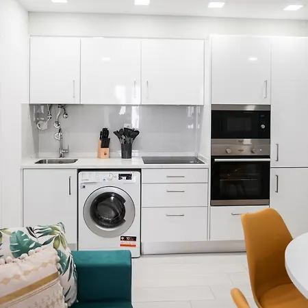 One Bedroom, 2 Mins From The Nazaré