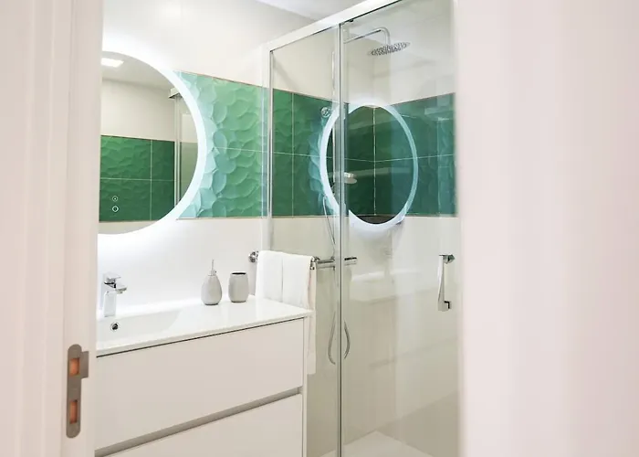 One Bedroom, 2 Mins From The Апартаменты *